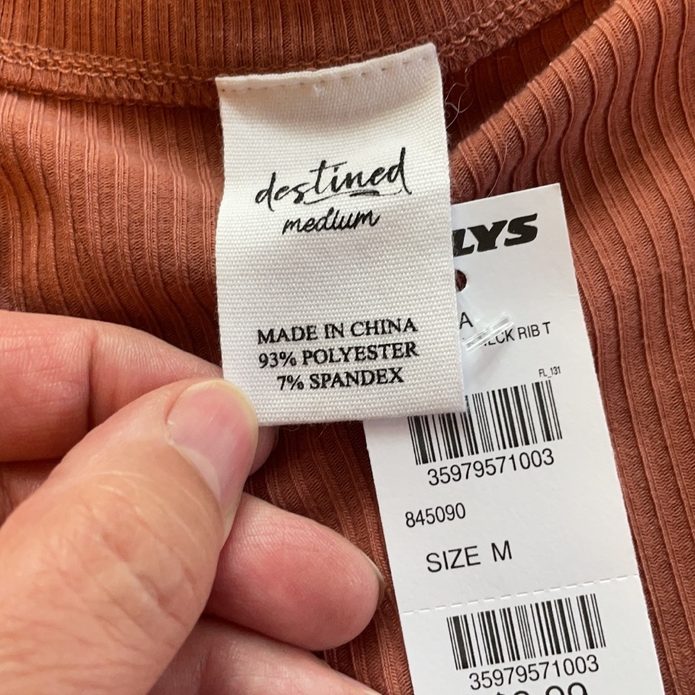 Destined t shirt from tilly’s NWT - Picture 3 of 4